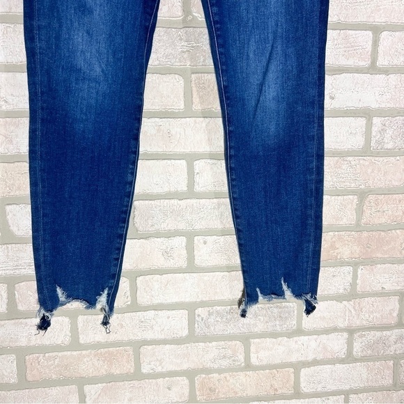 J Brand 835 Midrise Crop Skinny Shark Bite Hem Jeans in Galaxy Wash Size 28 - Picture 5 of 12